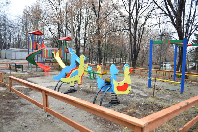 Instalarea terenurilor de joacă și fitness în municipiul Chișinău
